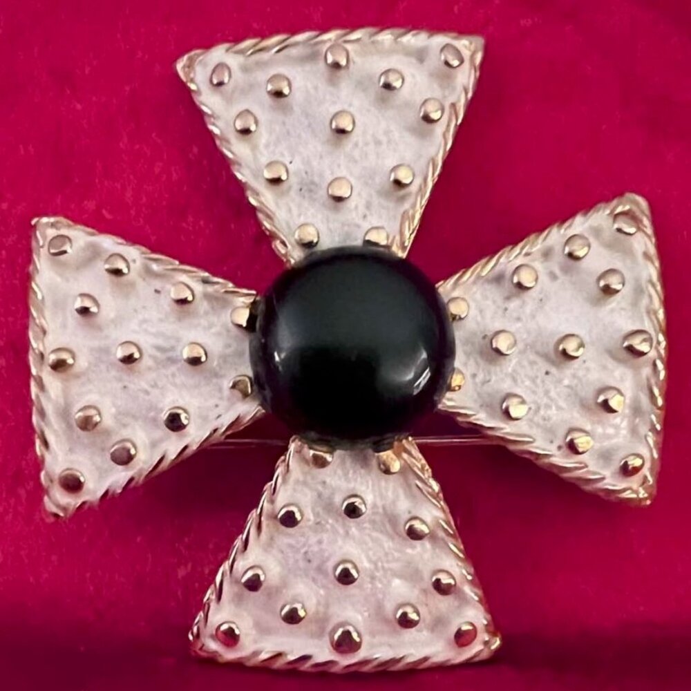 Kramer Vintage Cross Pin - White, gold, black cross